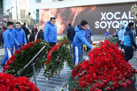 Azərbaycan ağır atletika yığmasının üzvləri Xocalı soyqırımı qurbanlarını yad edib