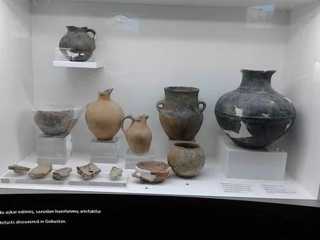 Qobustan Milli Tarix-Bədii Qoruğuna infotur keçirilib