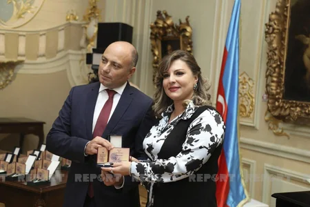 Flora Kərimova, Xuraman Qasımova və digər incəsənət xadimlərinə Prezident təltifləri təqdim olunub