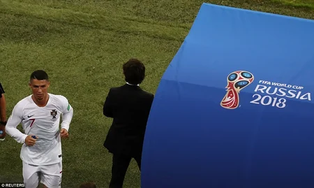 DÇ-2018: Uruqvay 1/4 finala çıxıb, Portuqaliya turnirlə vidalaşıb - VİDEO
