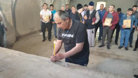 Hadrutdakı İoan məbədində ermənilərin dağıdıb gizlətdiyi qədim qəbir daşları aşkarlanıb