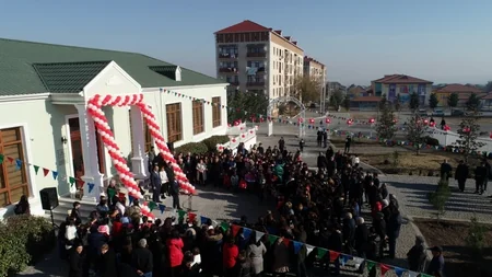Şəmkirdə Heydər Əliyev Fondunun təşəbbüsü ilə inşa və təmir olunan körpələr evi-uşaq bağçaları istifadəyə verilib