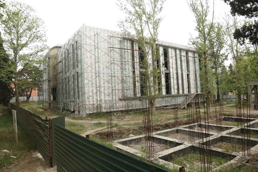 “Gəncə KOB evi”nin tikintisinin davam etdirilməsinə 2,5 milyon manat xərclənəcək