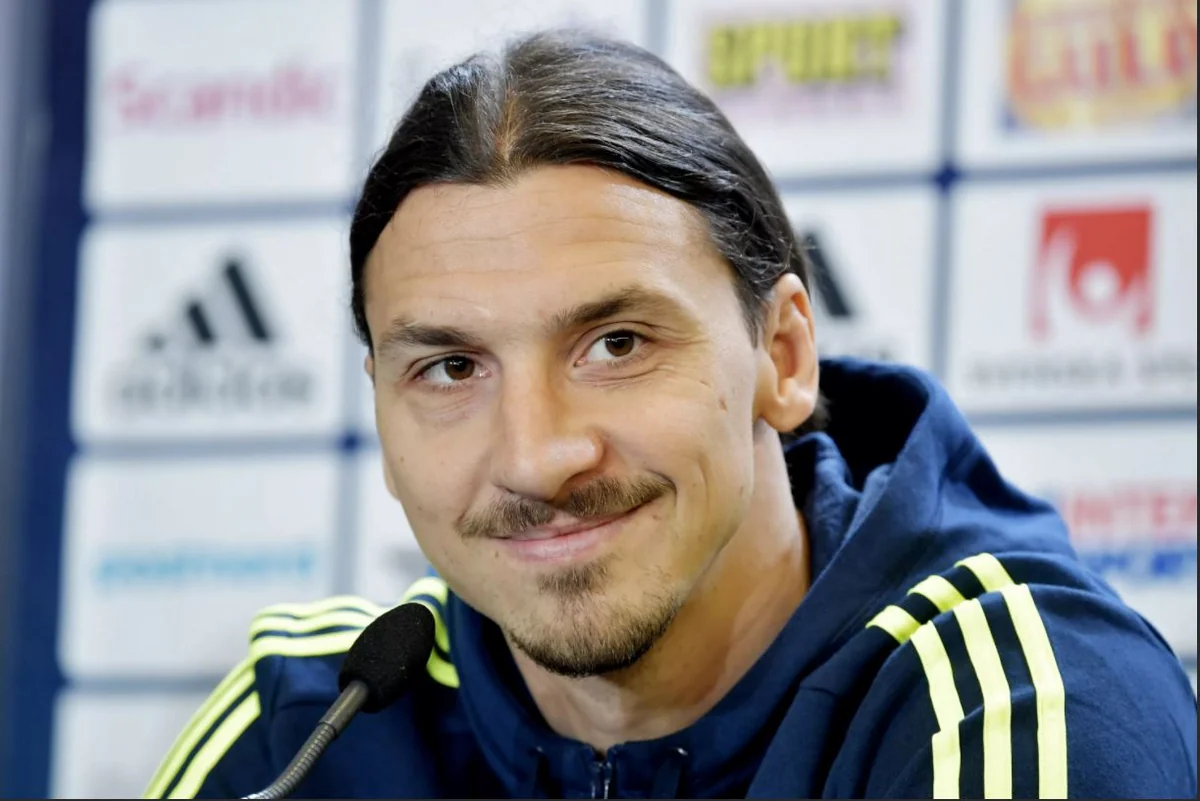 Milan Zlatan İbrahimoviçlə müqavilənin müddətini uzatdı