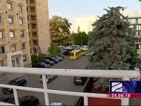 В Грузии в правительственном здании размещены спецназовцы - ФОТО