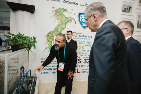 Президент СОР29 Мухтар Бабаев посетил павильон AZCHEMCO в Зеленой зоне