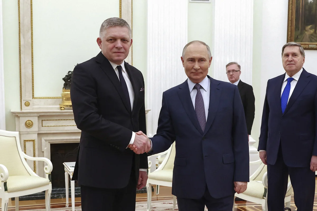 Премьер-министр Словакии объяснил свой визит в Москву