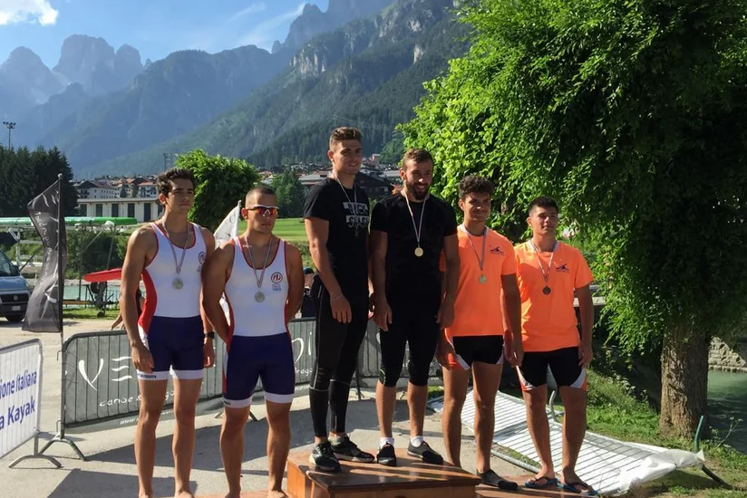 Azərbaycanın kayak və kanoeçiləri İtaliyada 12 medal qazanıblar