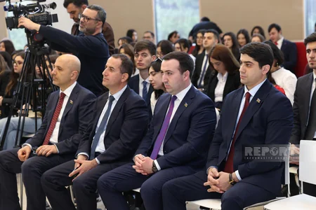 ADA Universitetində “Qərbi Azərbaycan mövzusu 100 ildə ” adlı dəyirmi masa keçirilib