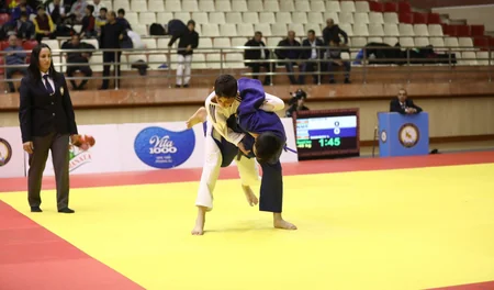 Yeniyetmə cüdoçular arasında Azərbaycan birinciliyinə start verilib