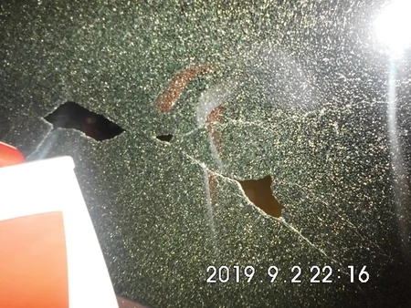 “BakuBus” avtobusunun pəncərəsi sındırılıb