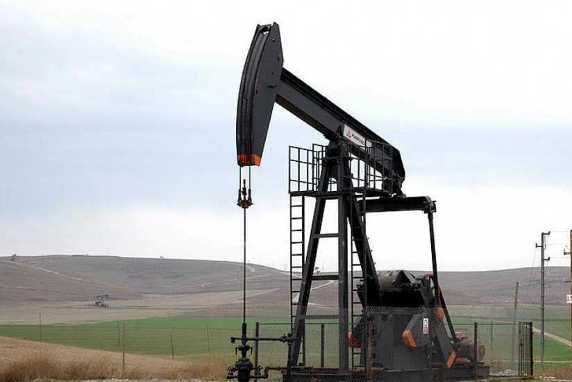 Azerbaijan's onshore oilfields expected to produce 7.4 M barrels this year