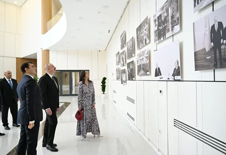 İlham Əliyev və Mehriban Əliyeva Ağdam Muğam Mərkəzinin açılışında iştirak ediblər - YENİLƏNİB-3