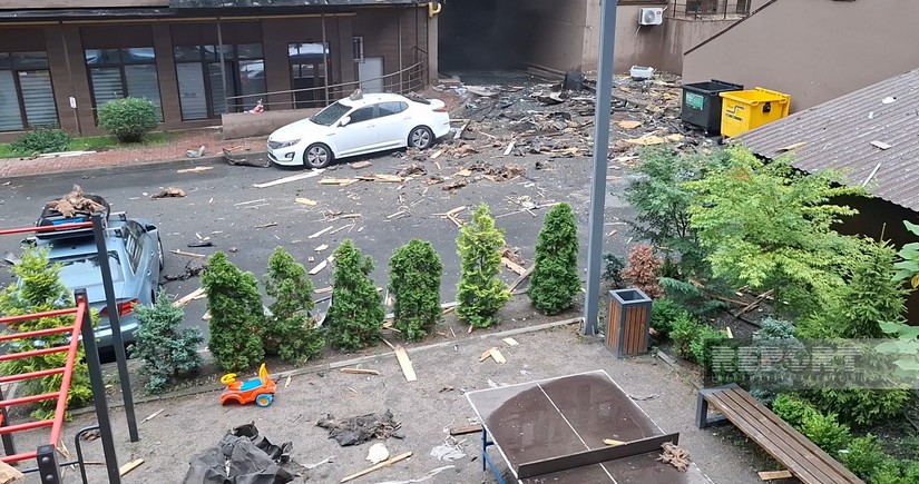 Missile hits vicinity of Azerbaijani embassy in Kyiv