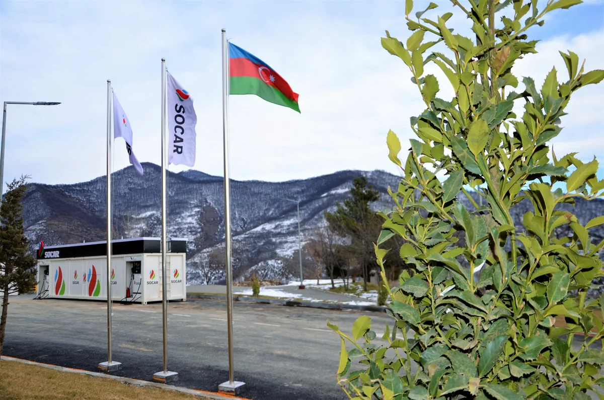 В Лачыне введена в эксплуатацию АЗС под брендом SOCAR