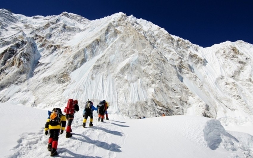 Nepal investigating British record of Everest conquest using xenon