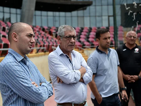 Fernandu Santuş Qəbələ şəhər stadionunun infrastrukturu ilə tanış olub