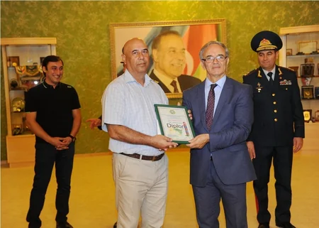 Dövlət Sərhəd Xidməti Akademiyasında yaradıcılıq müsabiqələrinin qalibləri mükafatlandırılıb