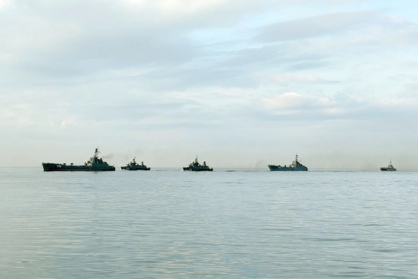 Hərbi gəmilərin döyüş tapşırıqlarının yerinə yetirilməsinə hazırlıqları yoxlanılıb