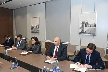 Jeyhun Bayramov meets with US official