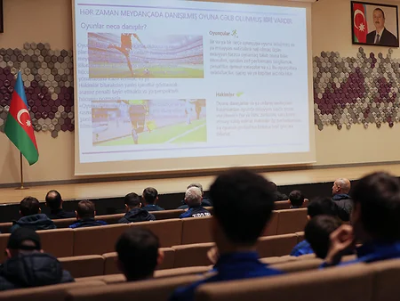 Zirənin aşağı yaş qruplarından ibarət komandalarına danışılmış oyunlarla bağlı seminar keçirilib