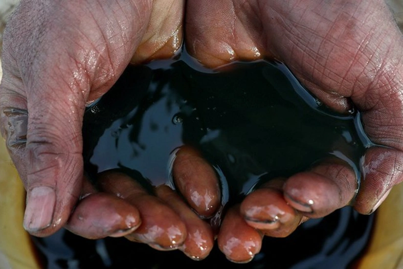 China's crude oil output increases in January-February