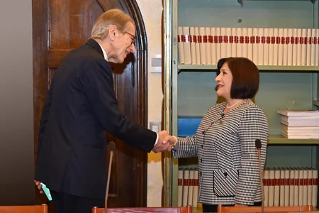 Azerbaijan and Italy discuss economic cooperation