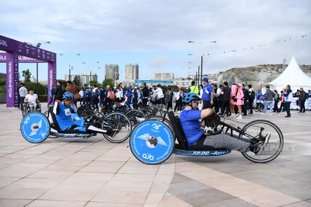 Heydər Əliyev Fondunun təşəbbüsü ilə keçirilən “Bakı Marafonu 2024” start götürüb