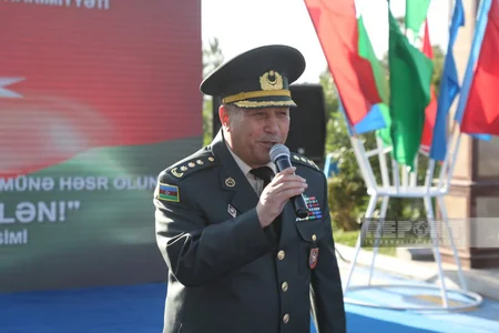 Hərbi Dəniz Qüvvələrində Zəfər Gününə həsr olunan təntənəli mərasim keçirilib