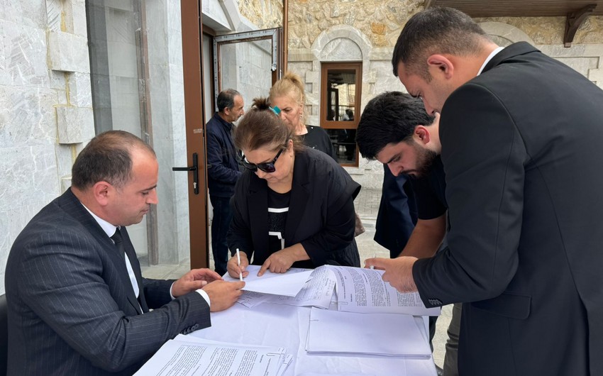 Another group of former IDPs leaves for Azerbaijan's Shusha
