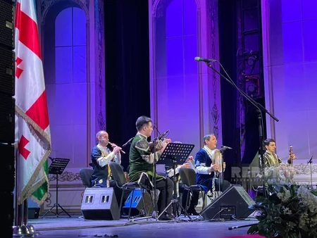 Batumidə Heydər Əliyevin 100 illik yubileyi münasibətilə konsert proqramı təqdim edilib