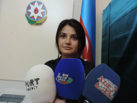 Azerbaijanis in Batumi voting in Consulate General