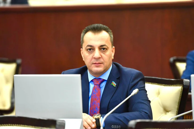 Депутат раскритиковал работу Азерсу