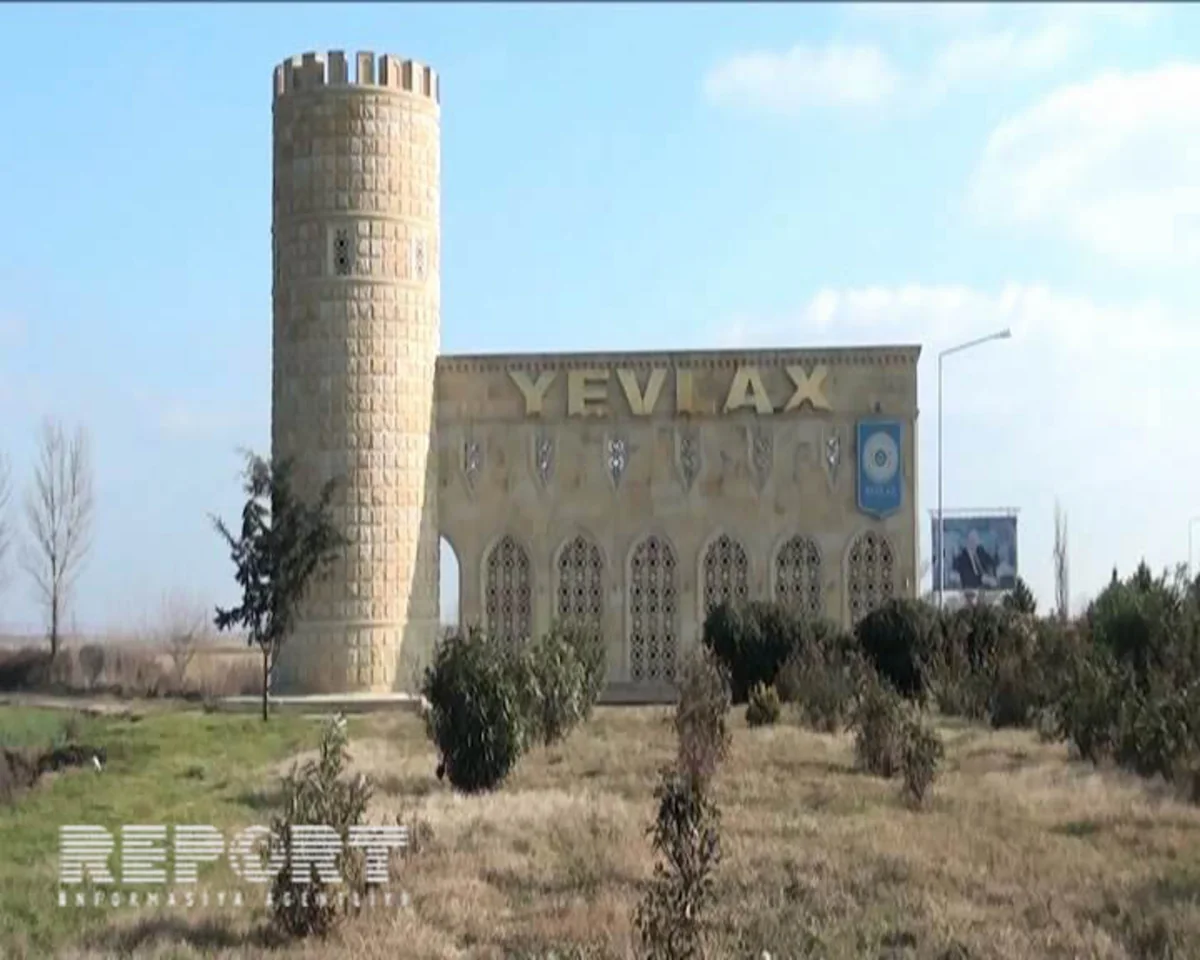 Yevlaxda odlu silahla qətlə yetirilən şəxs məktəb direktoru olub