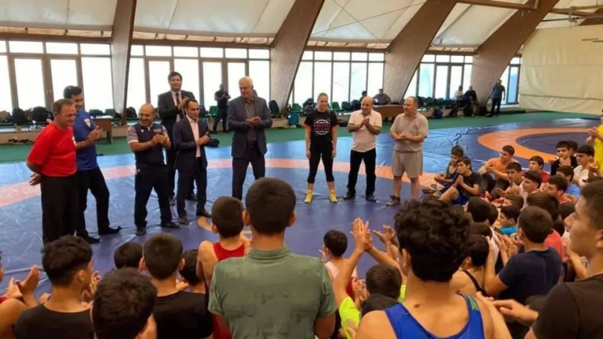 ABŞ-ın tanınmış mütəxəssisləri Azərbaycan güləşçilərinə master-klas keçib