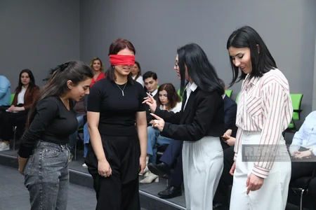 Media nümayəndələri üçün ünvanlı dövlət sosial yardımı ilə bağlı təlim keçirilib
