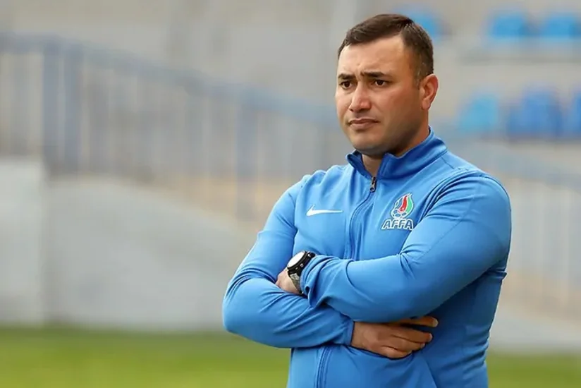 Azərbaycan millisinin baş məşqçisi 3 ölkə klubları ilə danışıq aparır