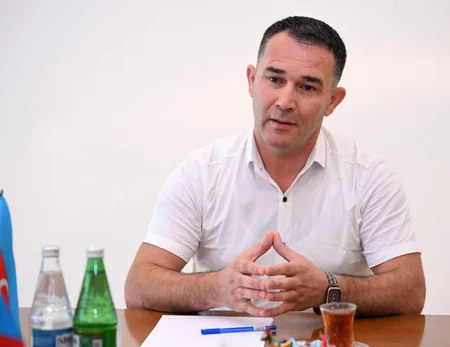 Gənclər və idman naziri Şabranda vətəndaşları qəbul edib