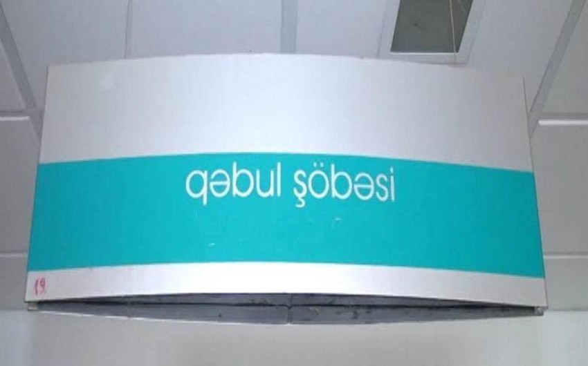 Bakıda avtomobil polis əməkdaşını vuraraq ağır xəsarət yetirib