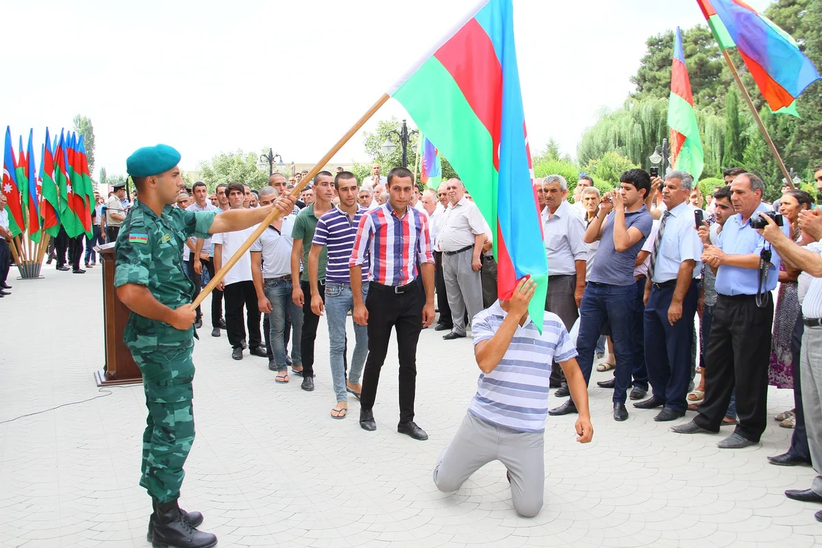 Prezident müddətli həqiqi hərbi xidmətə çağırışla bağlı sərəncam imzalayıb