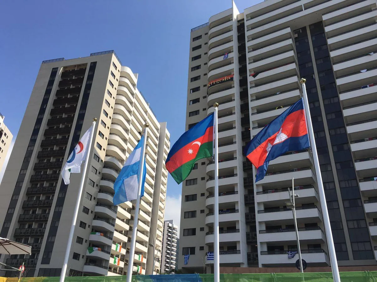 Rio-de-Janeyronun Atletlər Kəndində Azərbaycan bayrağı yüksəldilib
