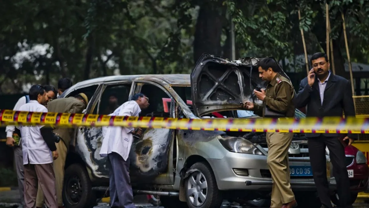 Blast near Israel embassy in Delhi, 2 suspects caught on CCTV