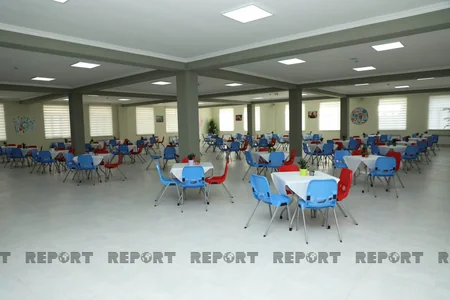 Bakıda sökülərək yenidən tikilən məktəbin açılışı olub