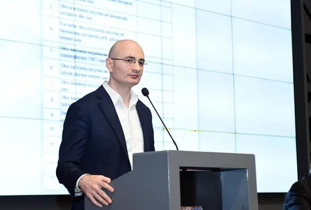 Fərid Qayıbov milli federasiyaların nümayəndələri ilə görüşüb