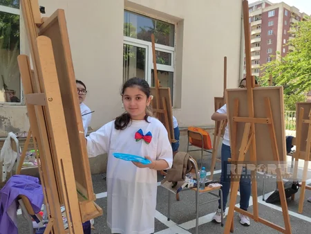 Heydər Əliyevin xatirəsinə həsr olunmuş “Yol hərəkəti qaydaları və mən” adlı rəsm müsabiqəsi keçirilib