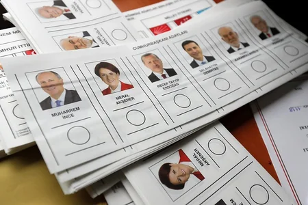 Türkiyədə müxalifətdən olan namizədlər seçkilərdə səs veriblər