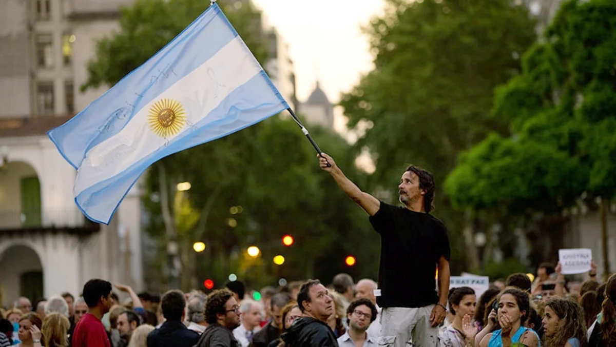Argentinada pensiya islahatları ilə bağlı etirazlar zamanı 160 nəfərdən çox insan xəsarət alıb
