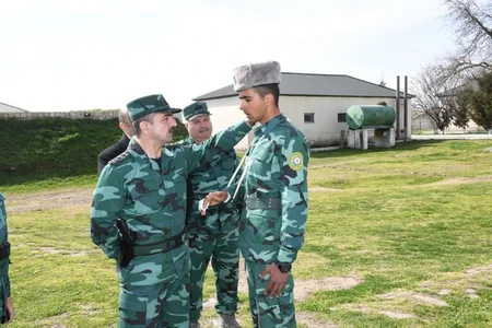 İranla sərhəddə atışma zamanı bir Azərbaycan hərbçisi həlak olub, biri yaralanıb