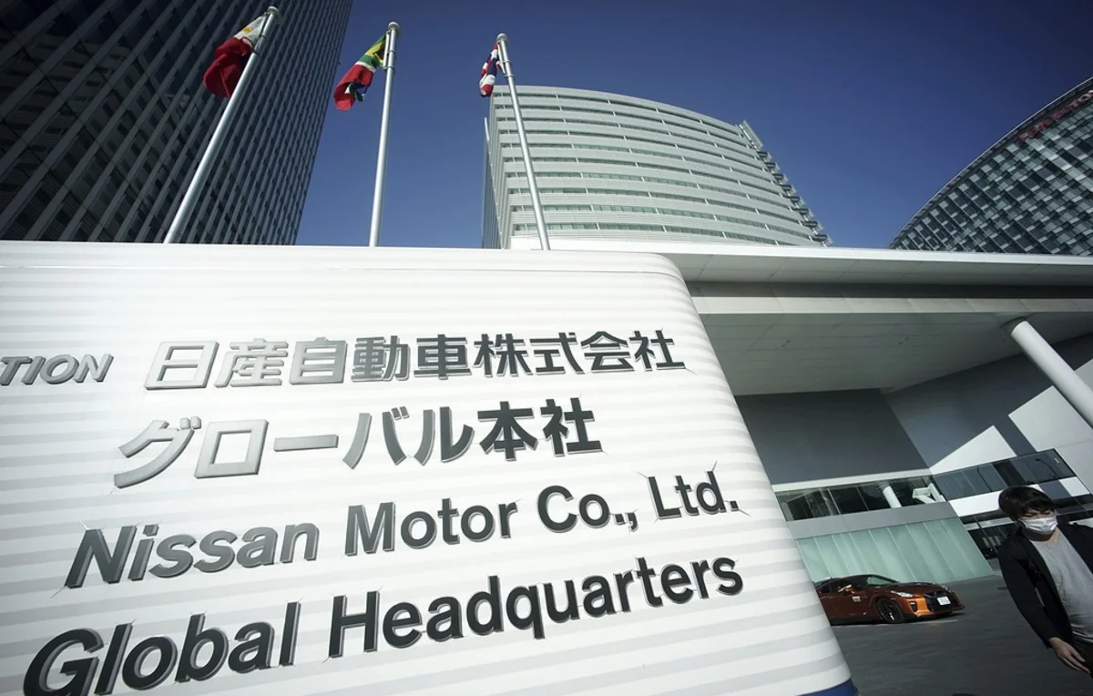 Франция потребовала от Японии объединить Renault и Nissan в единую компанию