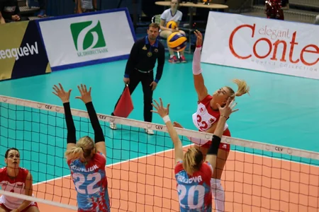 Azərbaycanın qadın voleybol yığması Belarusa uduzub